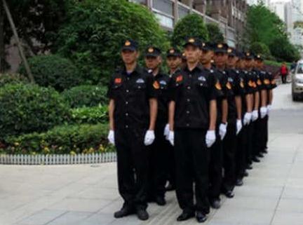 保安人員在停車場進(jìn)行工作時(shí)，需要負(fù)責(zé)什么呢？